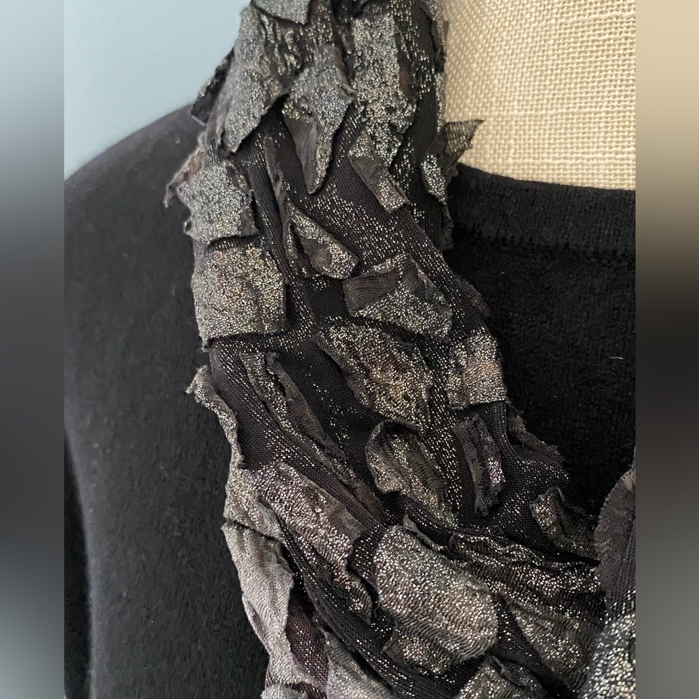 🔥🔥2/$10 Infinity Scarf - Picture 3 of 5